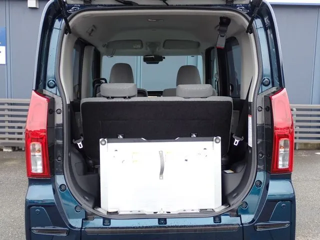 タント（ダイハツ）の車両写真