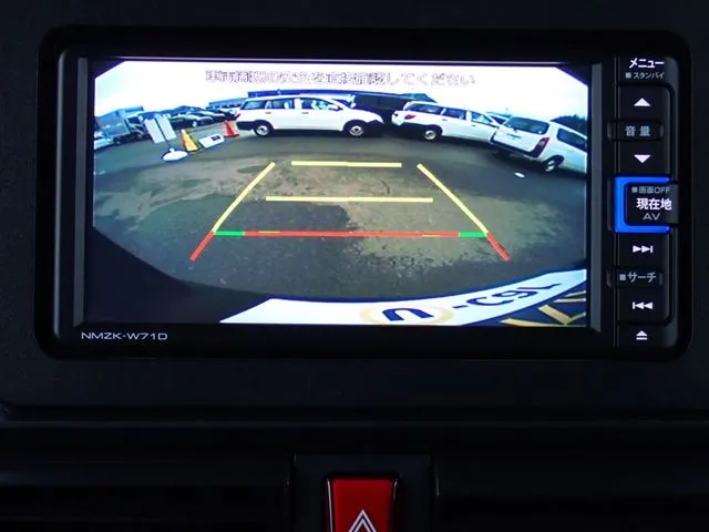 タント（ダイハツ）の車両写真