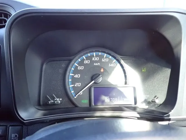 プロボックスバン　ハイブリッド（トヨタ）の車両写真