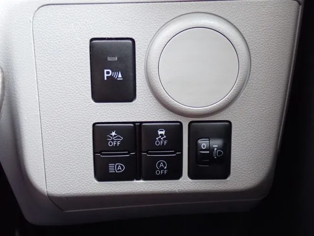 ダイハツ　ミラ　イース