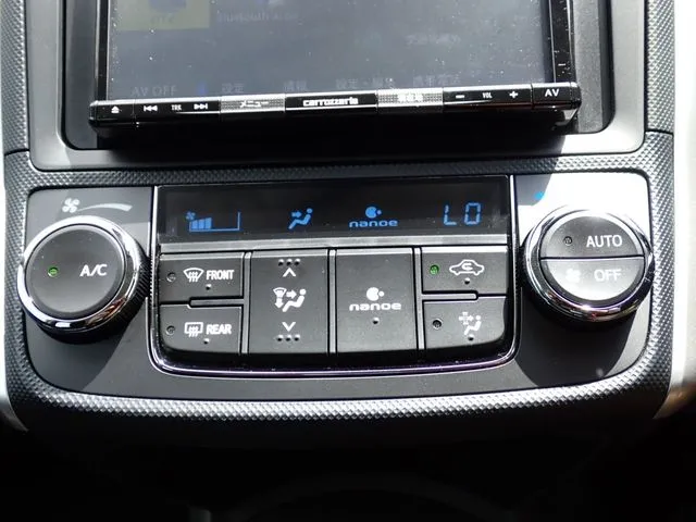 カローラフィールダー　ハイブリッド（トヨタ）の車両写真