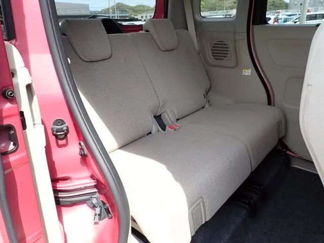 スペーシア（スズキ）の車両写真