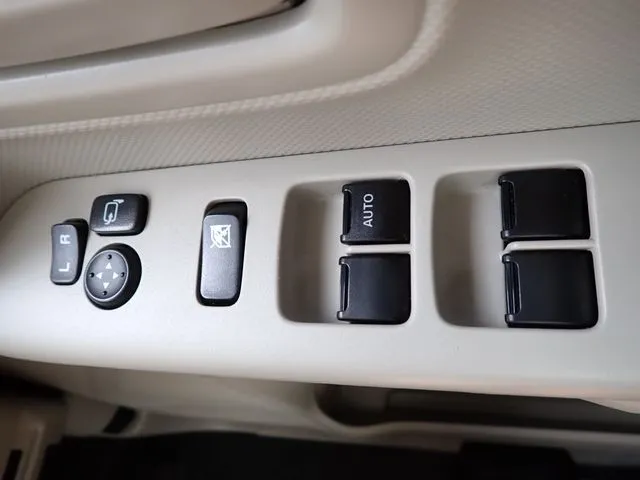 スペーシア（スズキ）の車両写真