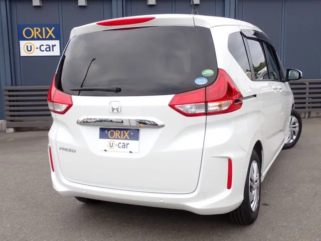 フリード（ホンダ）の車両写真