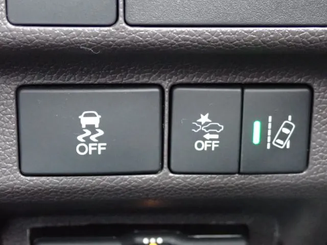 フリード（ホンダ）の車両写真