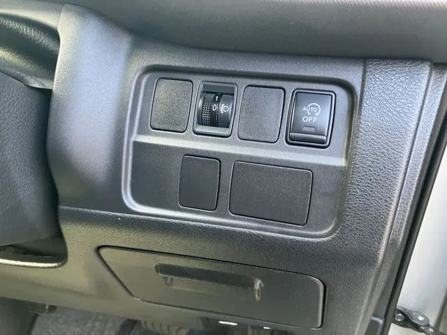 セレナ　Ｓハイブリッド　４ＷＤ（ニッサン）の車両写真