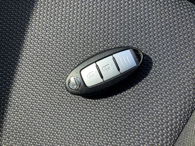 セレナ　Ｓハイブリッド　４ＷＤ（ニッサン）の車両写真