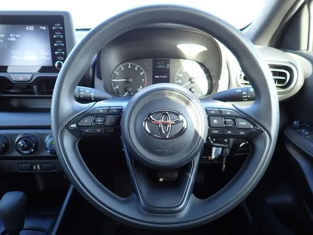 トヨタ　ヤリス