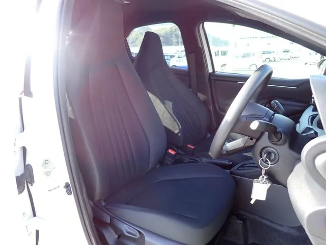 トヨタ　ヤリス