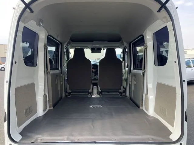 スズキ エブリイバン 4WD