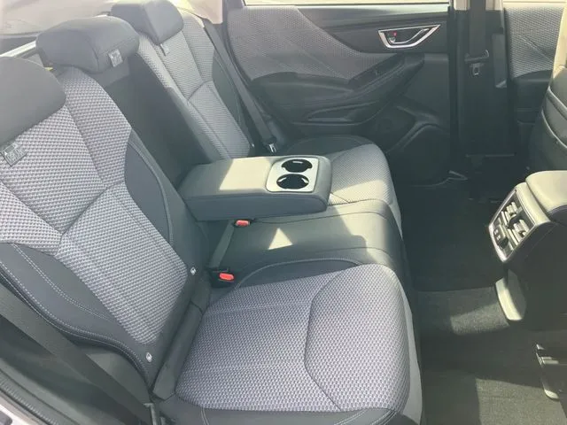 フォレスター（スバル）の車両写真