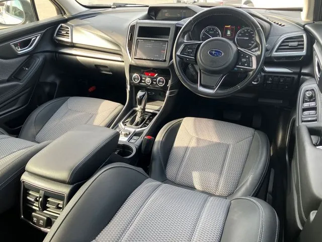 フォレスター（スバル）の車両写真