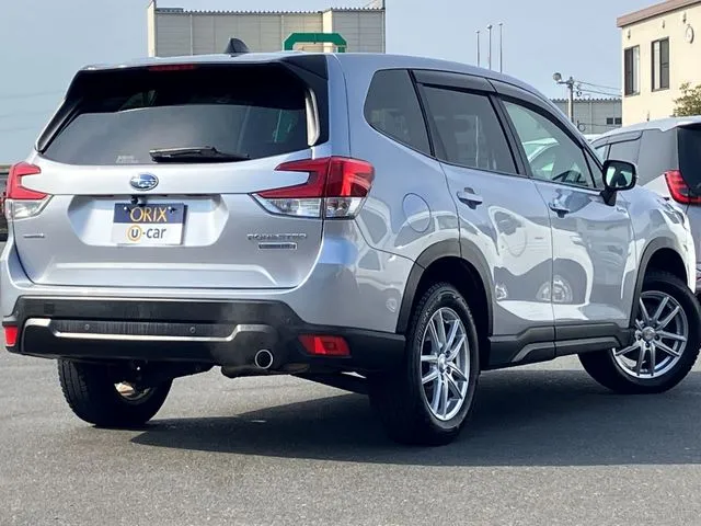 フォレスター（スバル）の車両写真