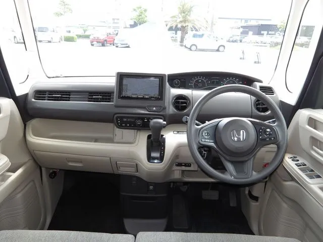 ホンダ　Ｎ　ＢＯＸ