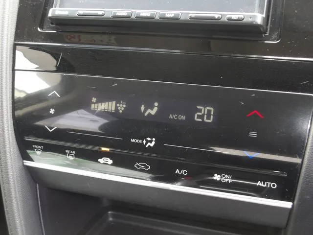 ホンダ　シャトル　ハイブリッド