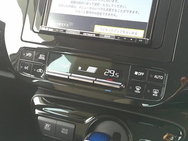 プリウス　４ＷＤ（トヨタ）の車両写真