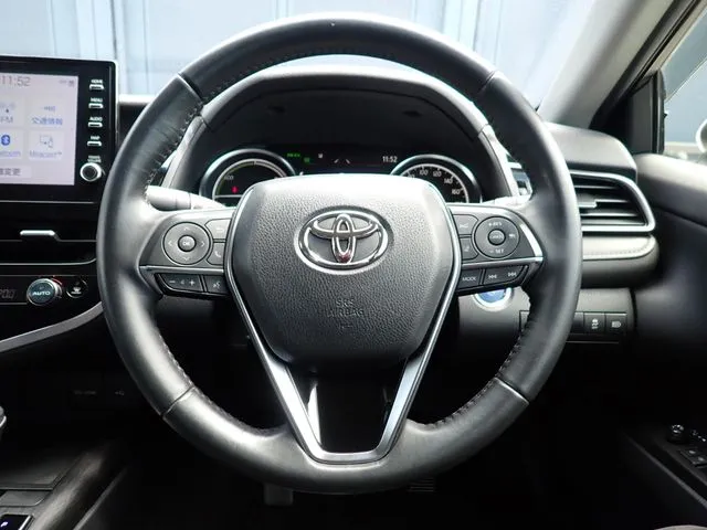 カムリ　ハイブリッド（トヨタ）の車両写真