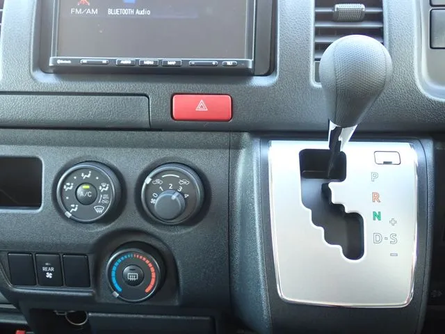 ハイエースバン　４ＷＤ（トヨタ）の車両写真