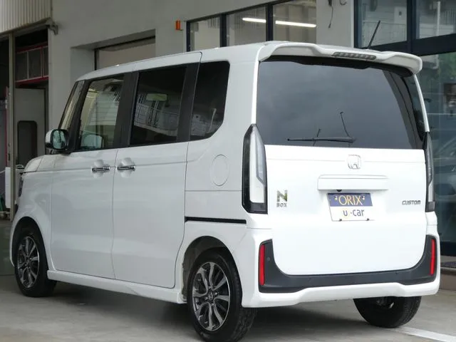 Ｎ　ＢＯＸ　カスタム（ホンダ）の車両写真