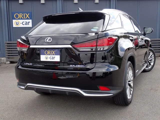 レクサス　ＲＸ４５０ｈ　２ＷＤ（トヨタ）の車両写真