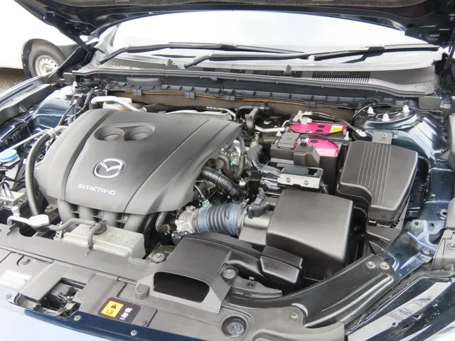 マツダ　ＭＡＺＤＡ６　セダン