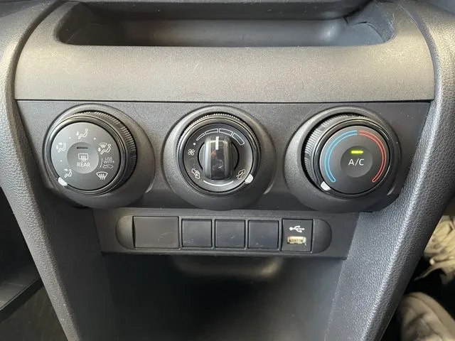 ヤリスクロス（トヨタ）の車両写真