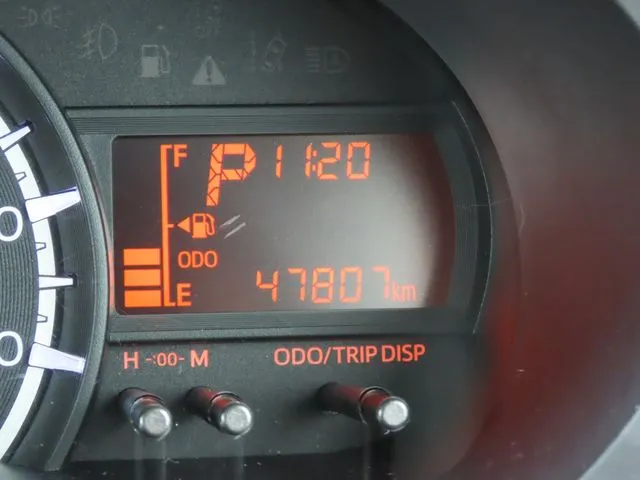 ダイハツ　ムーヴ　４ＷＤ