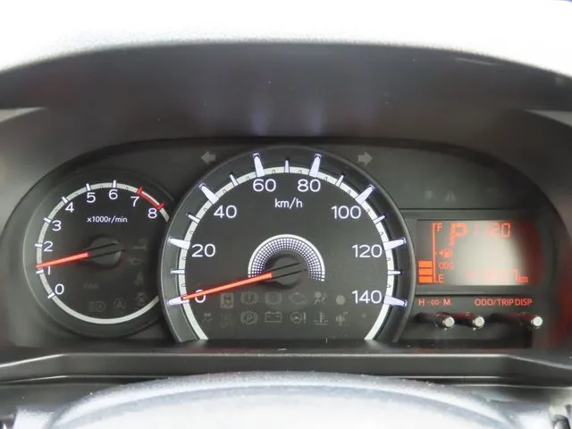 ダイハツ　ムーヴ　４ＷＤ