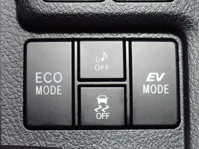カローラフィールダー　ハイブリッド（トヨタ）の車両写真