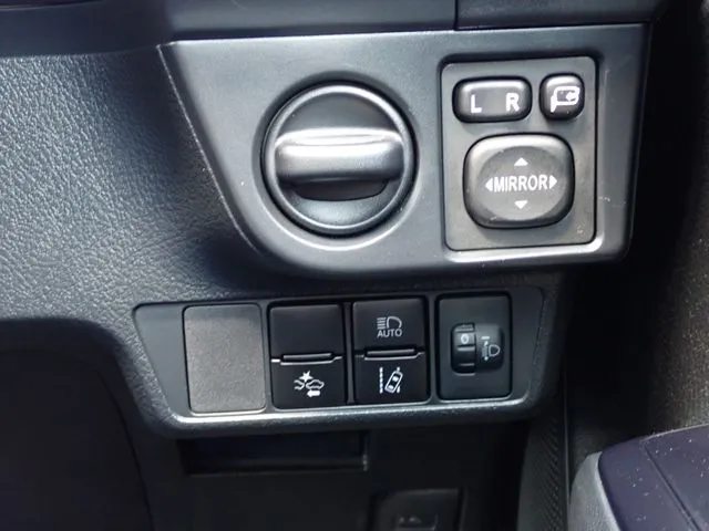 カローラフィールダー（トヨタ）の車両写真