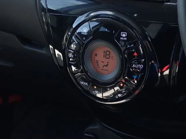 ノート（ニッサン）の車両写真