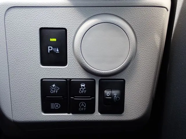 ミラ　イース（ダイハツ）の車両写真