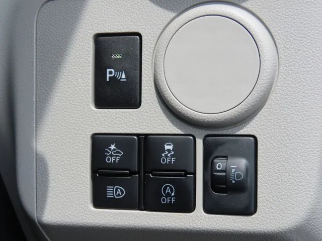 ミラ イース(ダイハツ)の車両写真