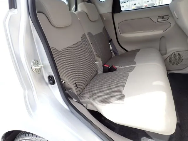 ムーヴ（ダイハツ）の車両写真