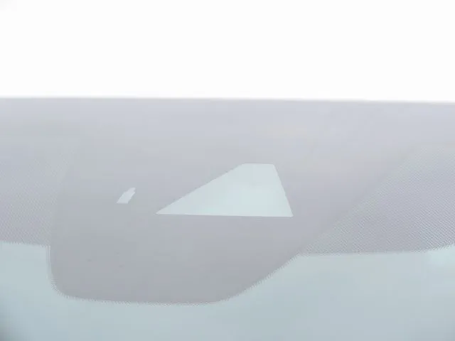 ＭＡＺＤＡ３　セダン（マツダ）の車両写真