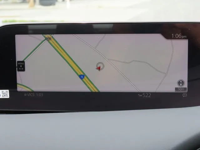 ＭＡＺＤＡ３　セダン（マツダ）の車両写真