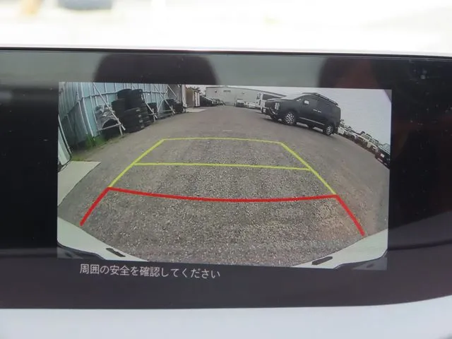 ＭＡＺＤＡ３　セダン（マツダ）の車両写真