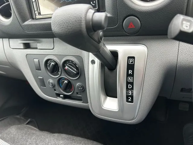 ＮＶ３５０キャラバン（ニッサン）の車両写真