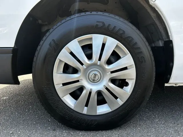 ＮＶ３５０キャラバン（ニッサン）の車両写真