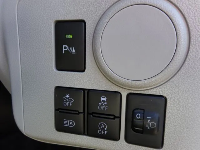 ミラ イース(ダイハツ)の車両写真