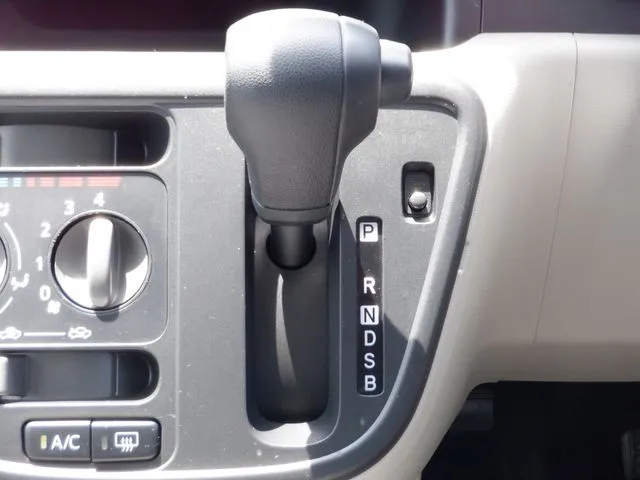 パッソ(トヨタ)の車両写真