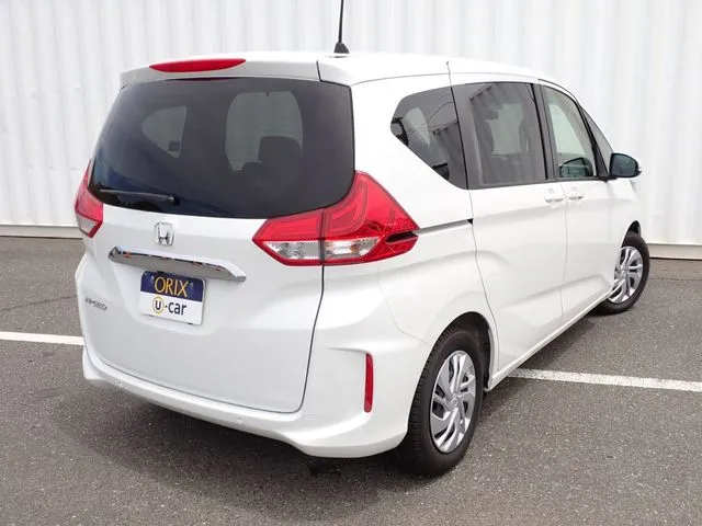 フリード（ホンダ）の車両写真