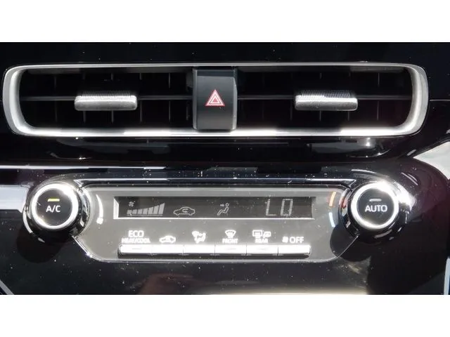 アクア（トヨタ）の車両写真
