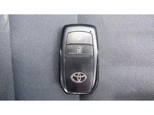 アクア（トヨタ）の車両写真