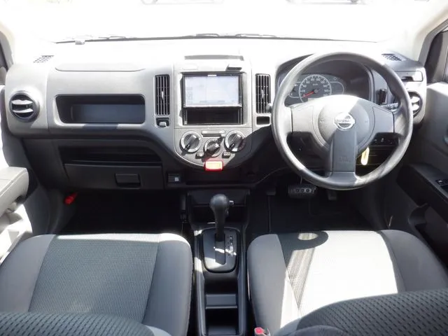 NV150 AD 2WD(ニッサン)の車両写真