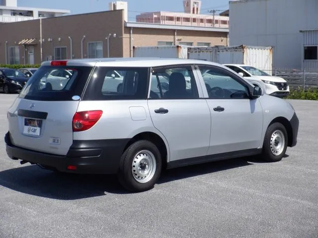 NV150 AD 2WD(ニッサン)の車両写真