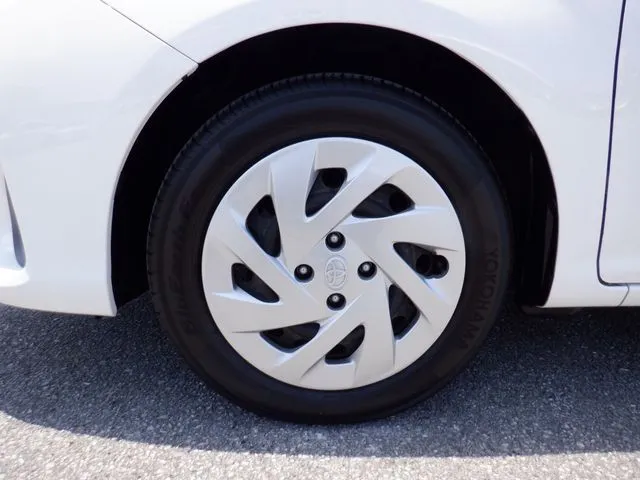 カローラフィールダー　ハイブリッド（トヨタ）の車両写真