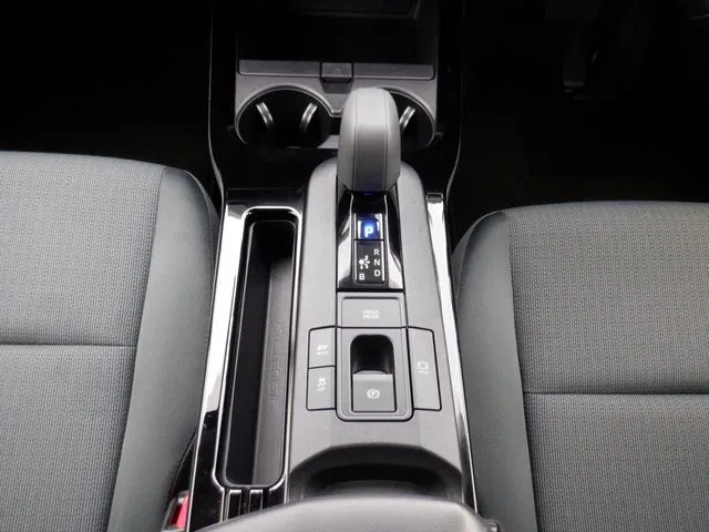 プリウス（トヨタ）の車両写真