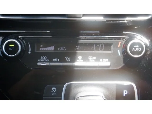 アクア（トヨタ）の車両写真