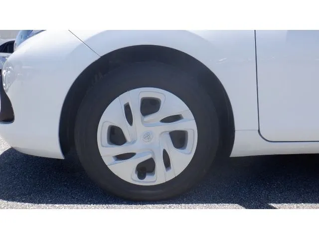 アクア（トヨタ）の車両写真